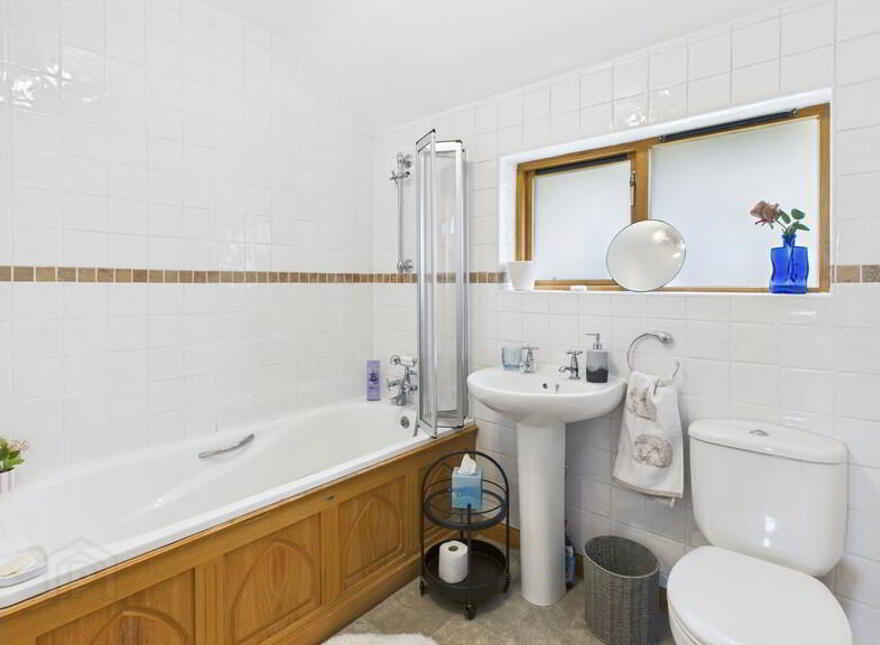 9 Cove Hollow, Groomsport, Bangor, BT19 6HT