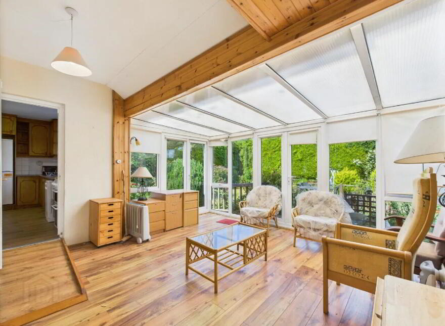 Caragh, Brittas Road, Thurles, E41Y286