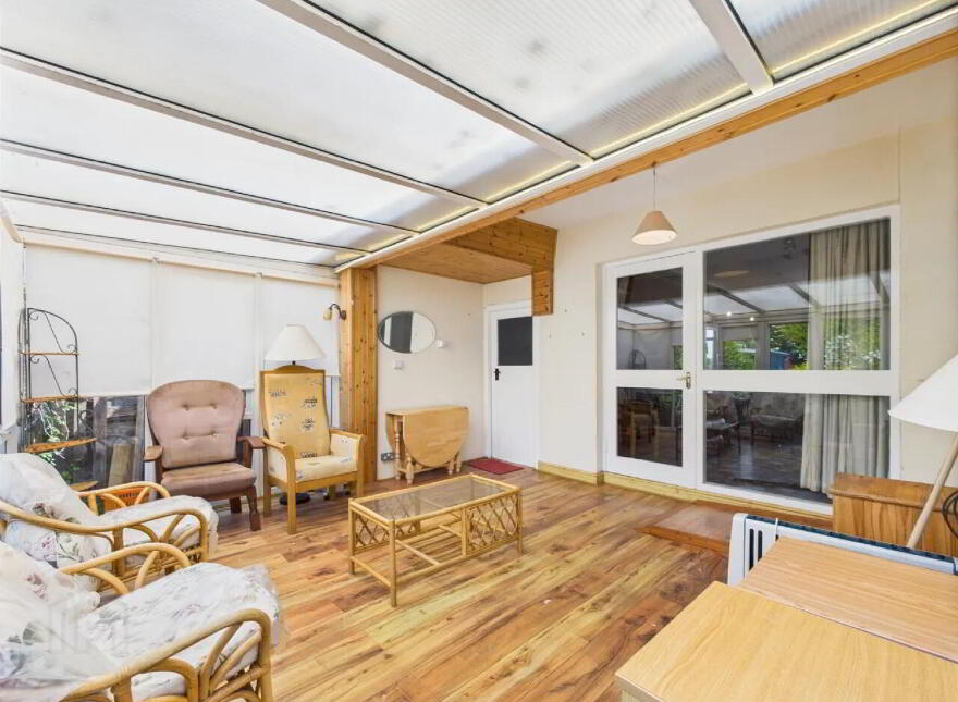 Caragh, Brittas Road, Thurles, E41Y286