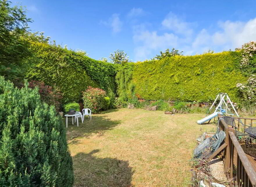 Caragh, Brittas Road, Thurles, E41Y286