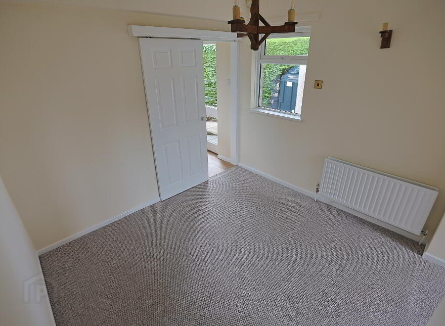 5 Castle Parade, Richhill, Armagh, BT61 9QQ