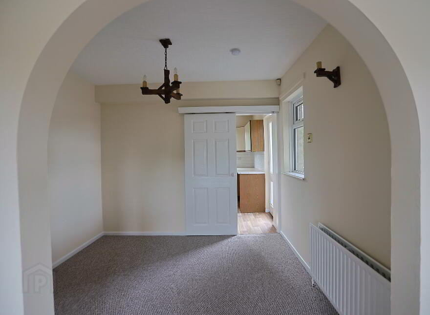 5 Castle Parade, Richhill, Armagh, BT61 9QQ