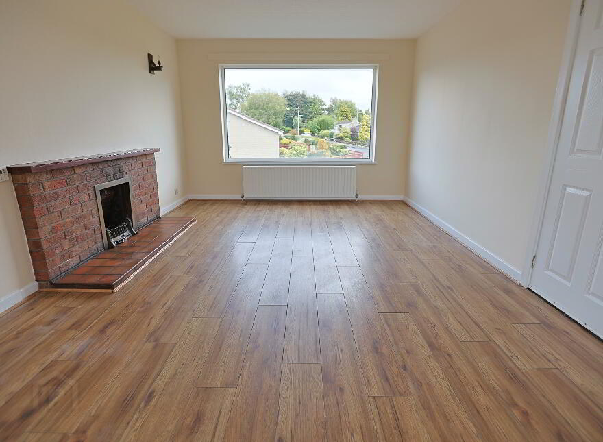5 Castle Parade, Richhill, Armagh, BT61 9QQ