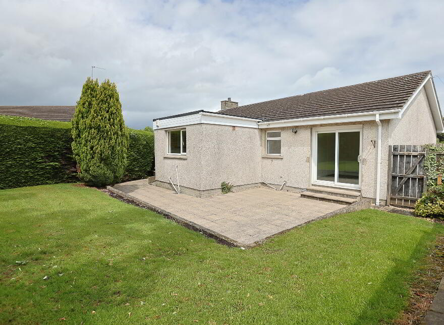 5 Castle Parade, Richhill, Armagh, BT61 9QQ