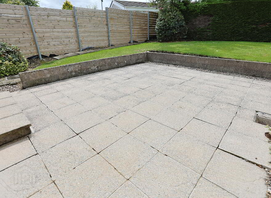 5 Castle Parade, Richhill, Armagh, BT61 9QQ