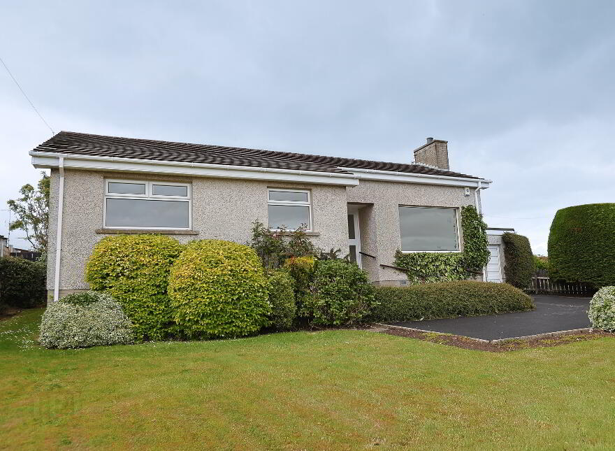 5 Castle Parade, Richhill, Armagh, BT61 9QQ