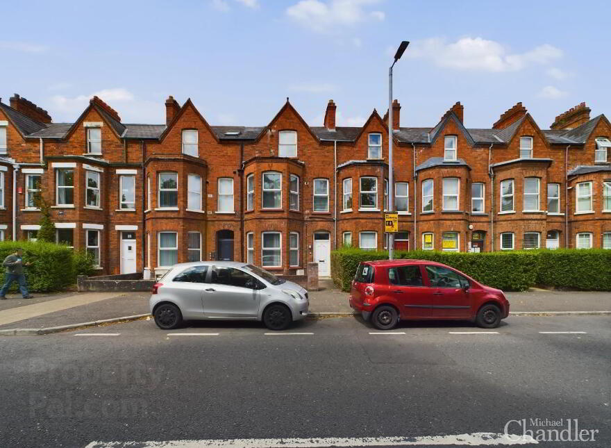 Flat 2, 90 University Avenue, Belfast, BT7 1GY photo