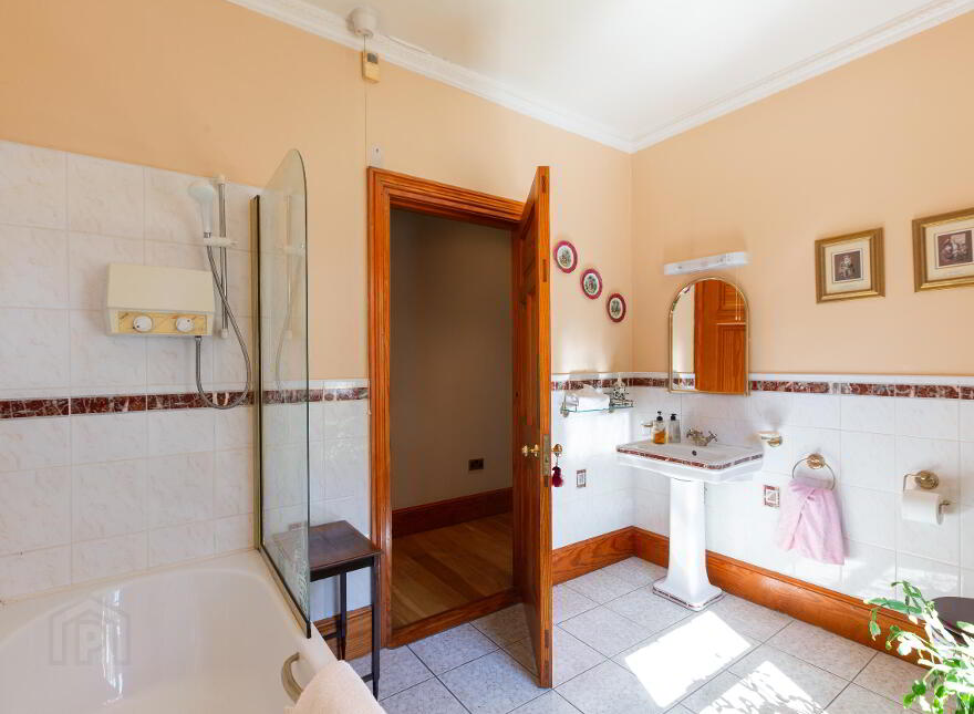 Chatsworth Lodge (with, C 10 Acres), Ballyarthur, Woodenbridge, Y14NC83