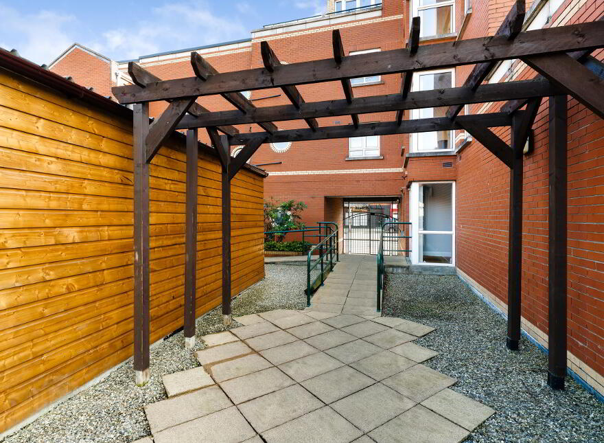 6 Liberty Court, Clanbrassil Street, Dublin, D08V2Y2