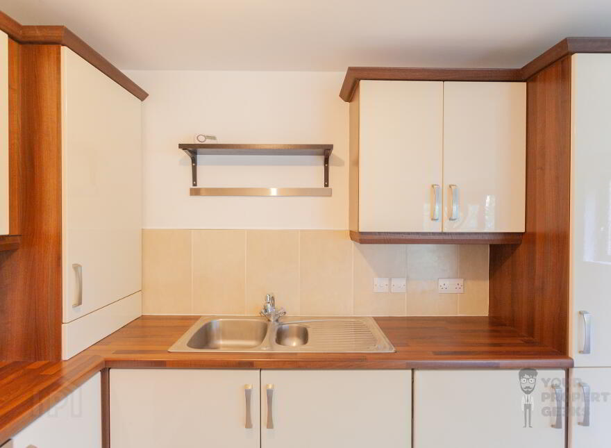 Titanic Walk, Apt 22 13 Ballymacarrett Road, Belfast, BT4 1BT