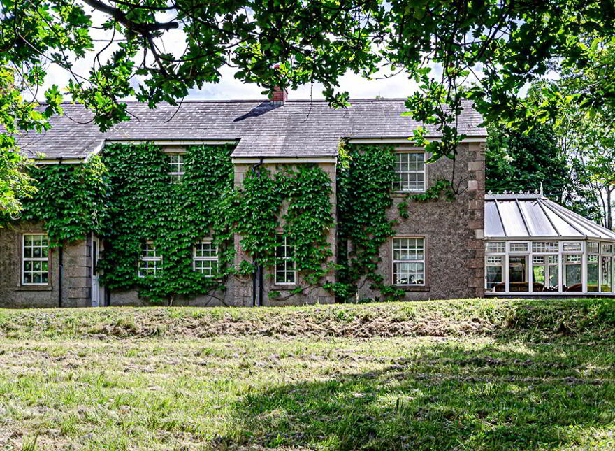 4 Forthill Road, Ballycarry, Carrickfergus, BT38 9JU