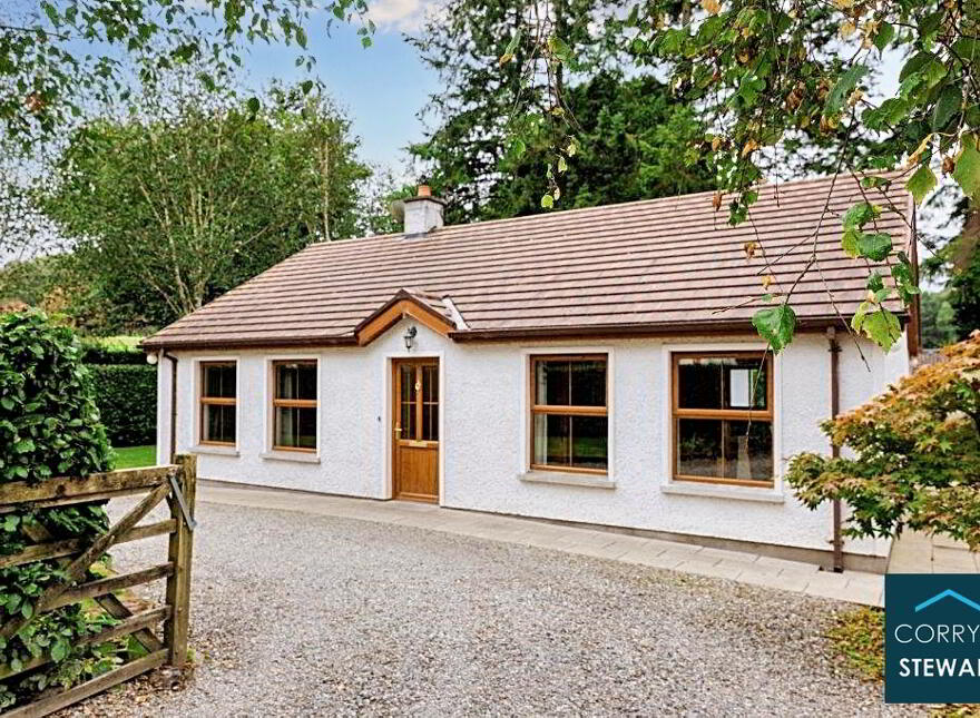 25 Golf Course Road, Newtownstewart, BT78 4HU photo
