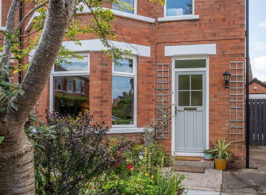 17 Chesterfield Park, Belfast, BT6 0HQ