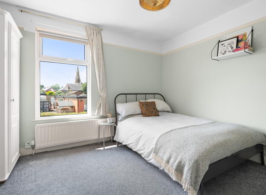 17 Chesterfield Park, Belfast, BT6 0HQ