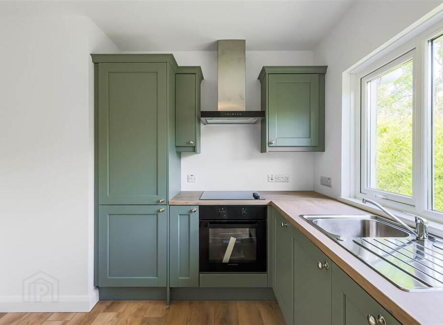 Fully Renovated, 6 Plantation Avenue, Lisburn, BT27 5BL