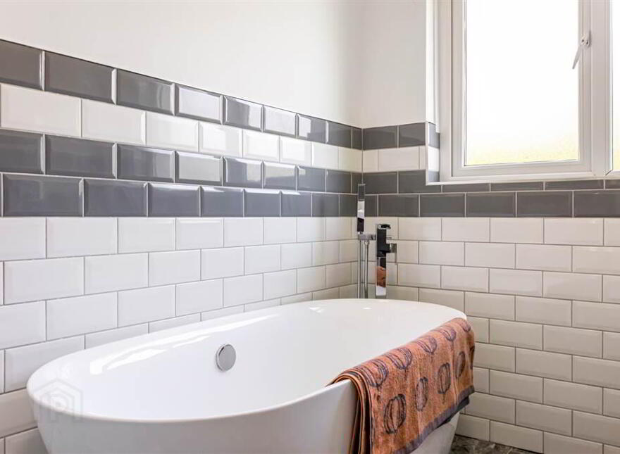 Fully Renovated, 6 Plantation Avenue, Lisburn, BT27 5BL