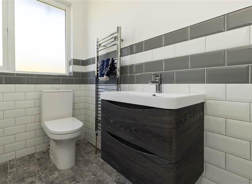 Fully Renovated, 6 Plantation Avenue, Lisburn, BT27 5BL
