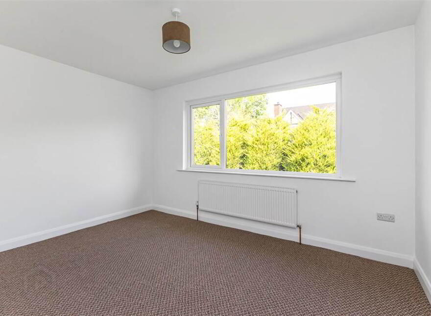 Fully Renovated, 6 Plantation Avenue, Lisburn, BT27 5BL