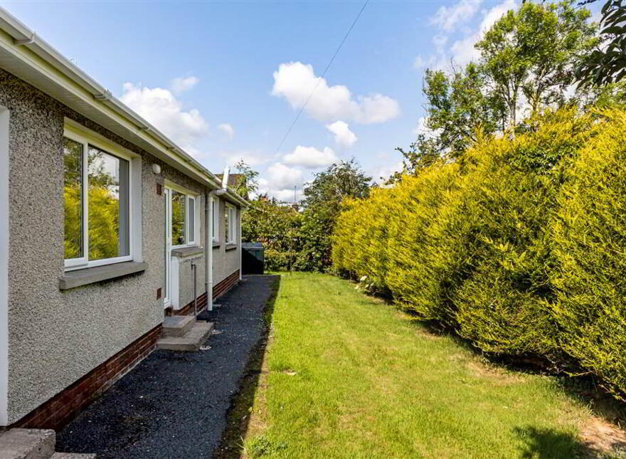 Fully Renovated, 6 Plantation Avenue, Lisburn, BT27 5BL
