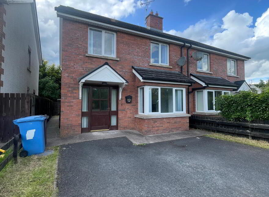 11 Caulfield Glen, Castlecaulfield, Dungannon, BT70 3DN photo