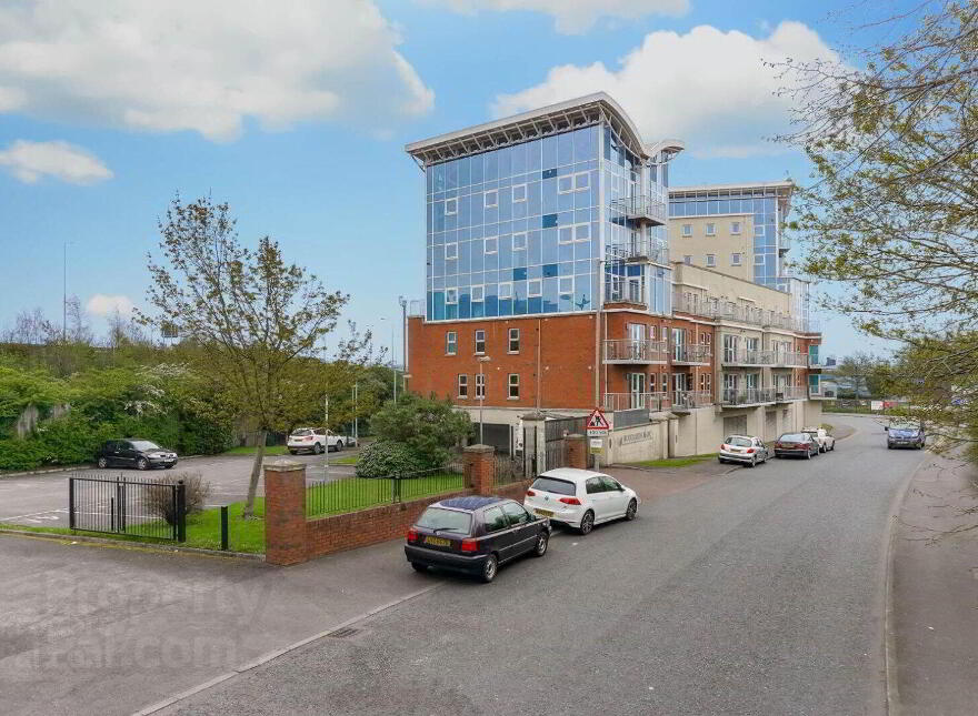 30 Woodlands Manor, Stockmans Lane, Belfast, BT9 7GL photo