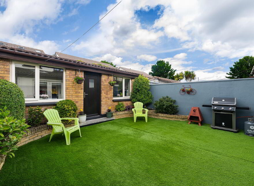 6 Temple Manor Grove, Walkinstown, Dublin, D12H526