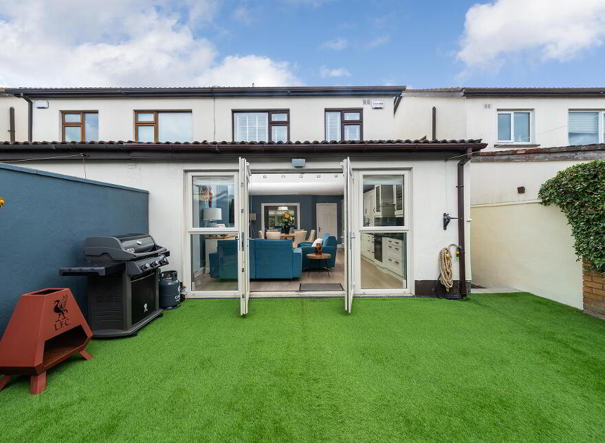 6 Temple Manor Grove, Walkinstown, Dublin, D12H526