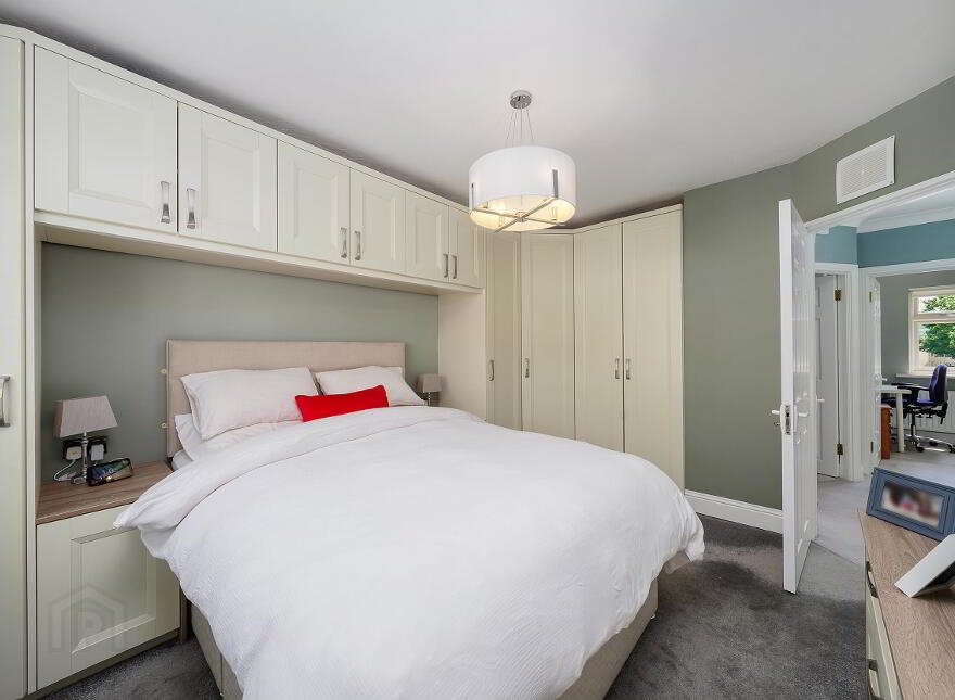 6 Temple Manor Grove, Walkinstown, Dublin, D12H526