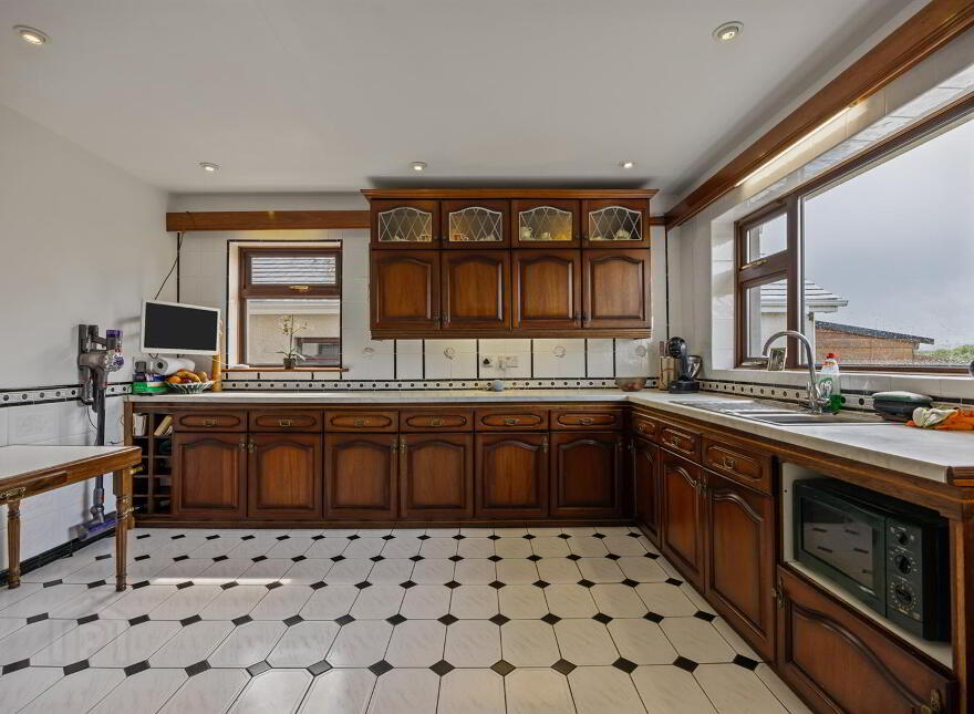 76a Magheraknock Road, Ballynahinch, BT24 8TJ