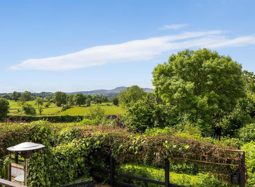 76a Magheraknock Road, Ballynahinch, BT24 8TJ