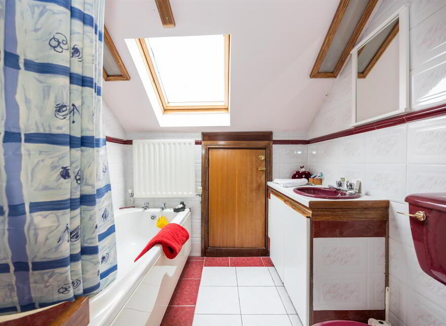 76a Magheraknock Road, Ballynahinch, BT24 8TJ