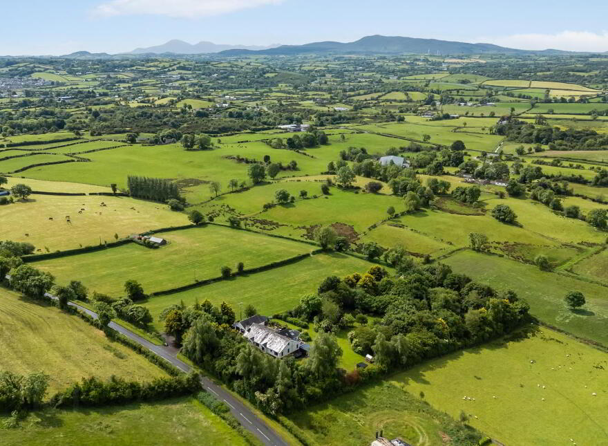 76a Magheraknock Road, Ballynahinch, BT24 8TJ