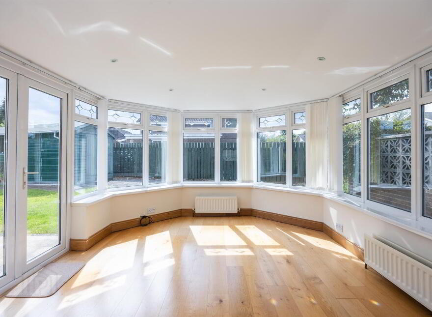 8 Manse Park, Newtownards, BT23 4TN