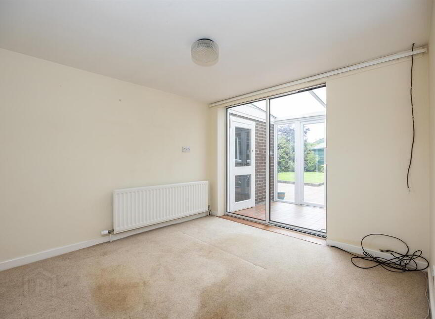 8 Manse Park, Newtownards, BT23 4TN