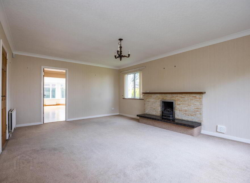 8 Manse Park, Newtownards, BT23 4TN