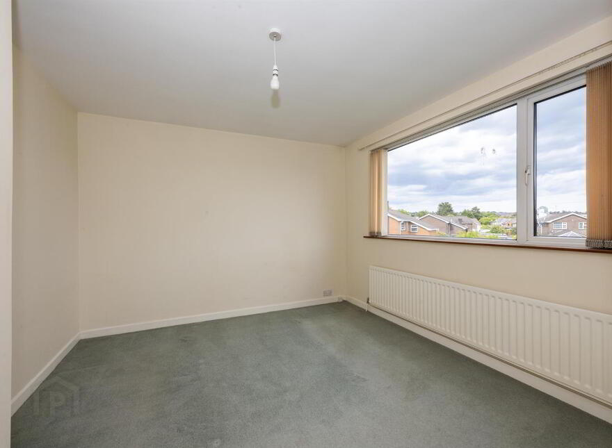 8 Manse Park, Newtownards, BT23 4TN