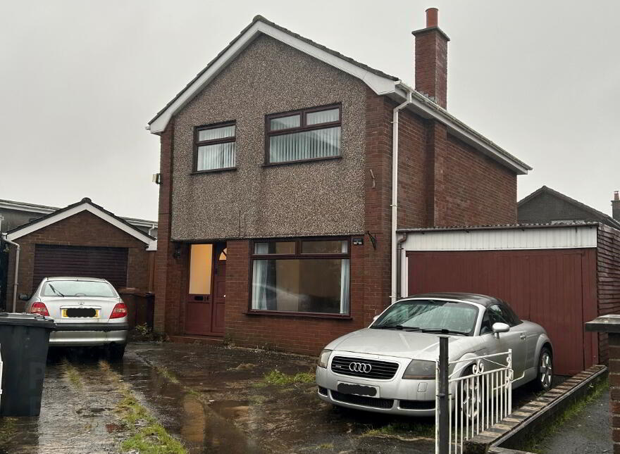 14 Kingsway, Carrickfergus, BT38 7JZ photo