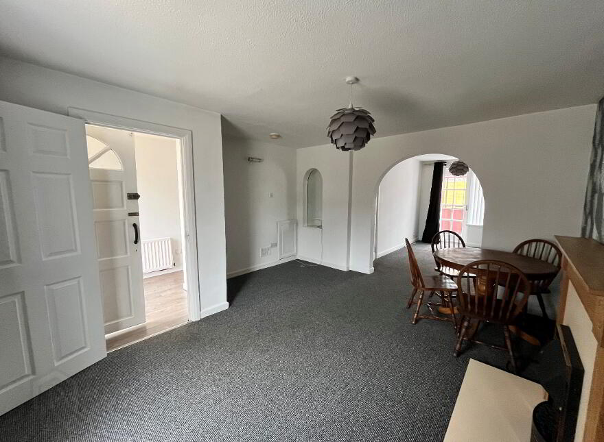 14 Kingsway, Carrickfergus, BT38 7JZ