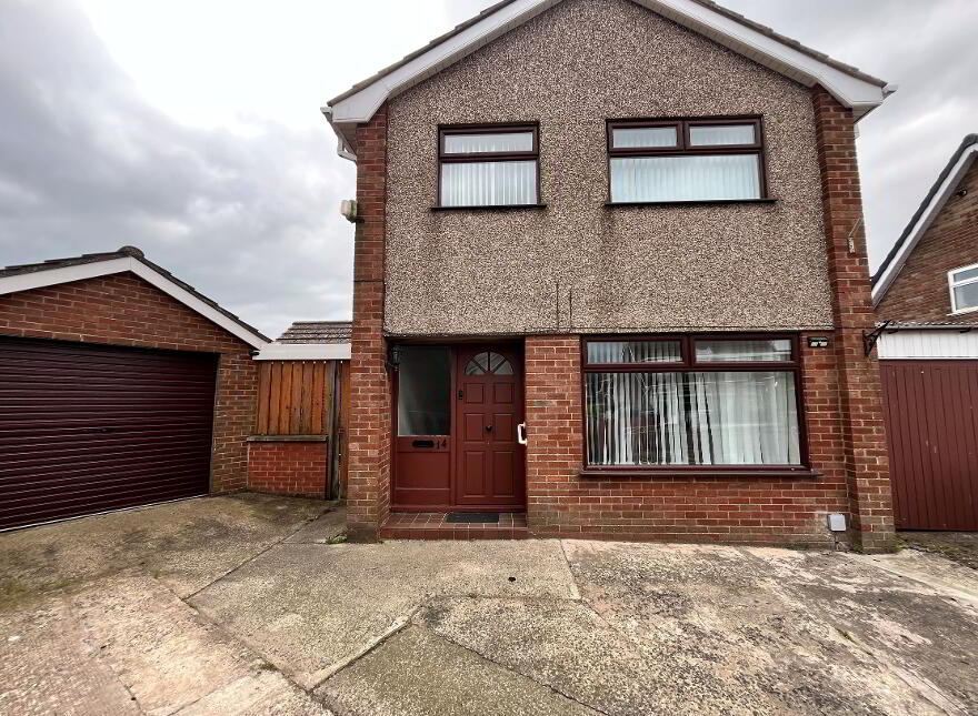 14 Kingsway, Carrickfergus, BT38 7JZ