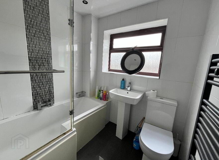 14 Kingsway, Carrickfergus, BT38 7JZ