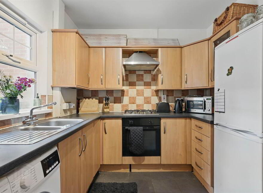32 Great Northern Street, Belfast, BT9 7FN