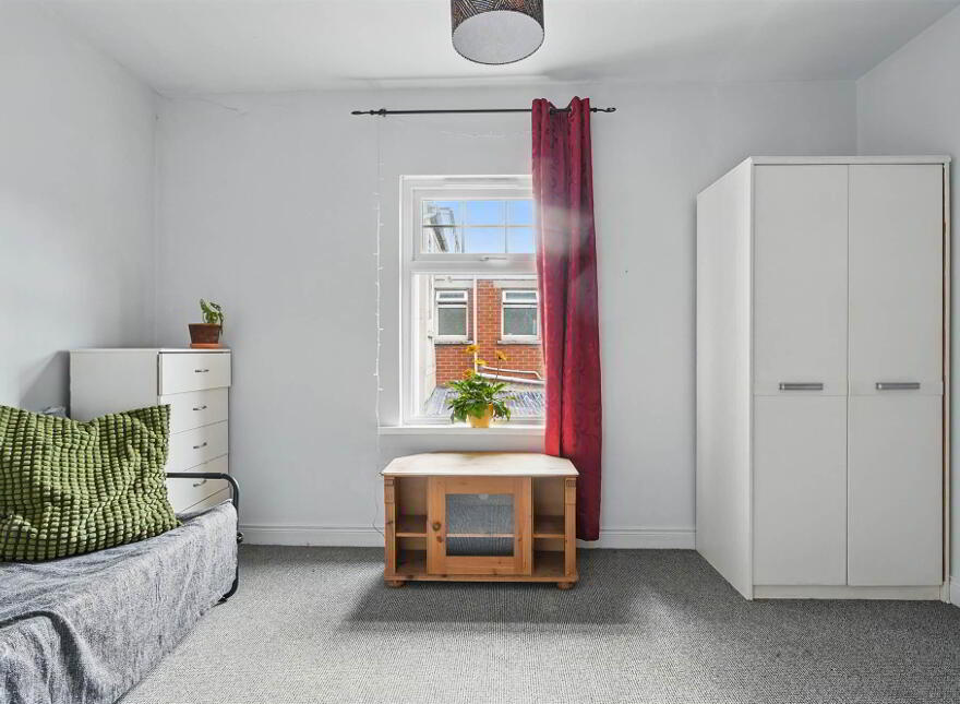 32 Great Northern Street, Belfast, BT9 7FN