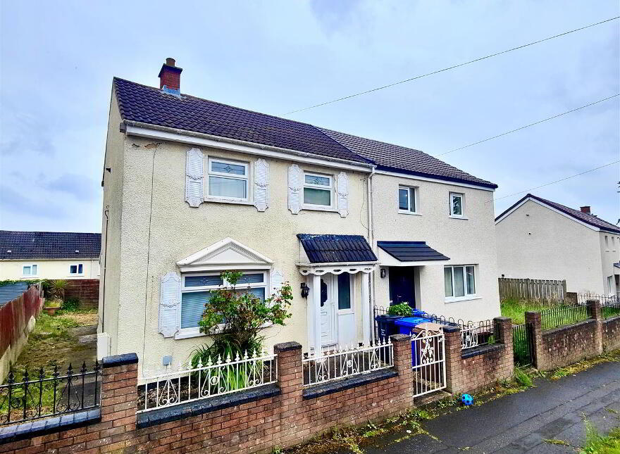 97 Benview Park, Belfast, BT14 8HU photo