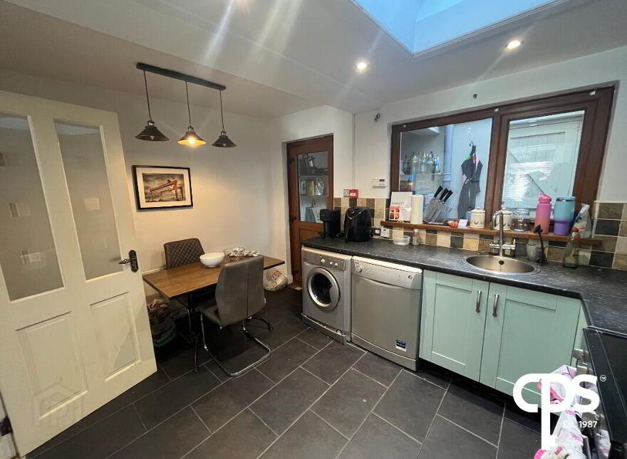 4 Artana Street, Belfast, BT8