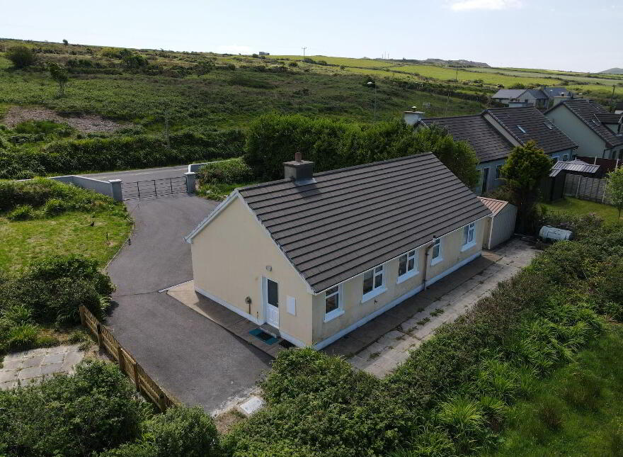 Carna Cottage, Garrynadur, Lispole, V92C8C0