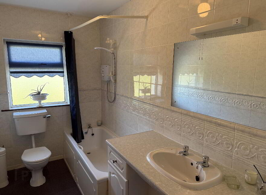 Carna Cottage, Garrynadur, Lispole, V92C8C0