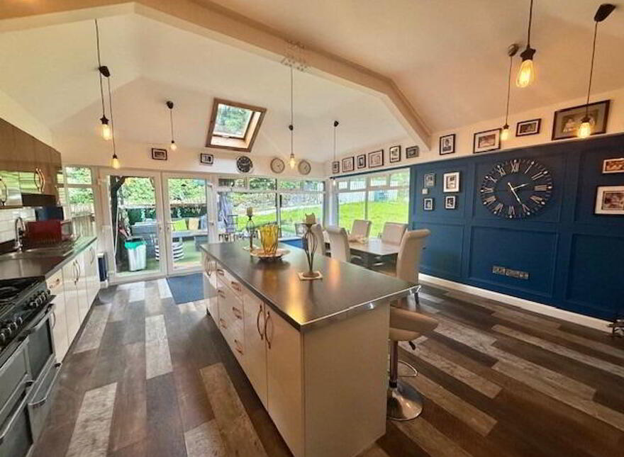 47 Aberfoyle Crescent, Derry, BT48 7PG