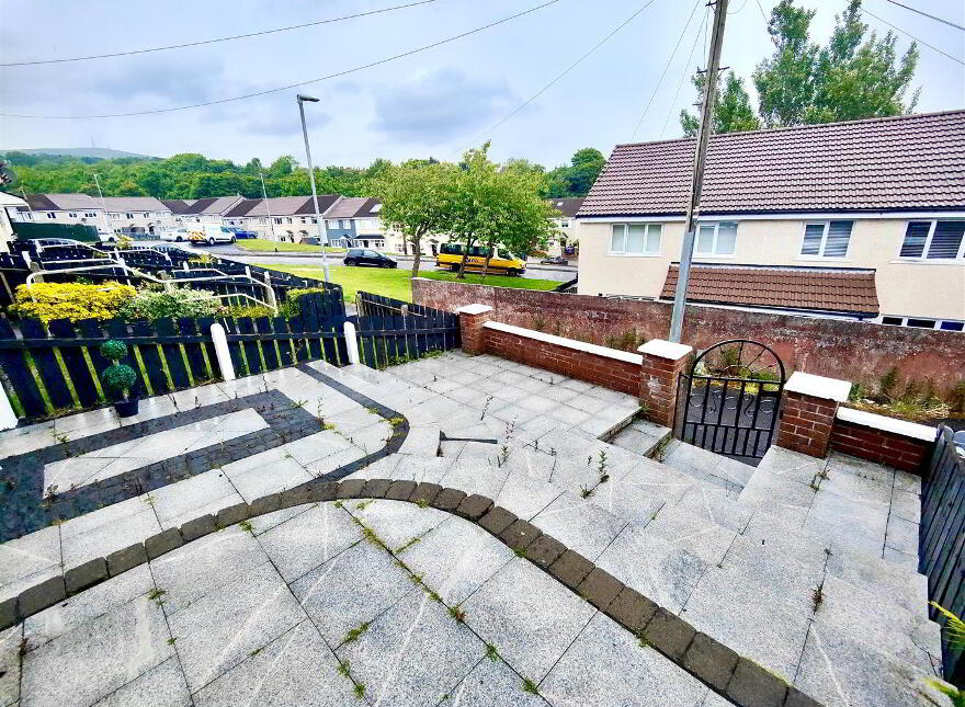 10 Forthriver Green, Belfast, BT13 3UR