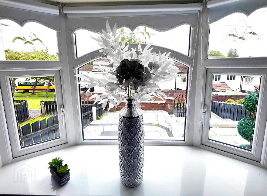 10 Forthriver Green, Belfast, BT13 3UR