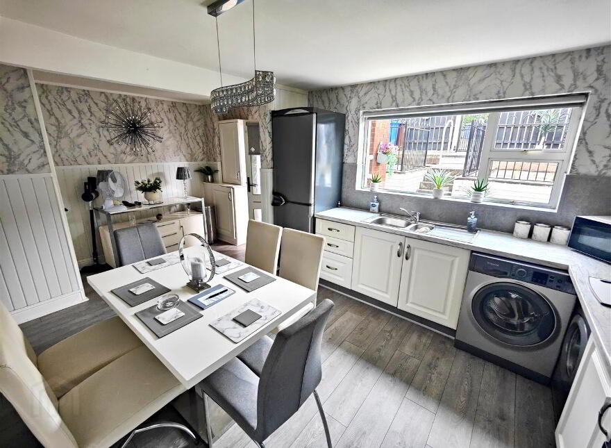 10 Forthriver Green, Belfast, BT13 3UR